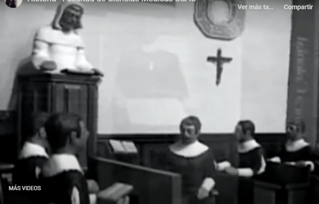 Nueva Catedrático De La Facultad De Medicina