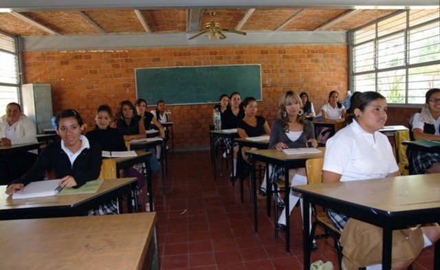 Nivel licenciatura la educación normal