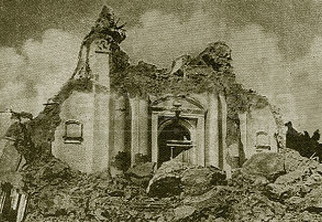 Destrucción del edificio de Medicina, Farmacia y Odontología