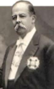 Universidad Nacional “Estrada Cabrera”