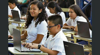 Riesgos y aspectos negativos de la integración de la informática educativa al Sistema Educativo Dominicano.