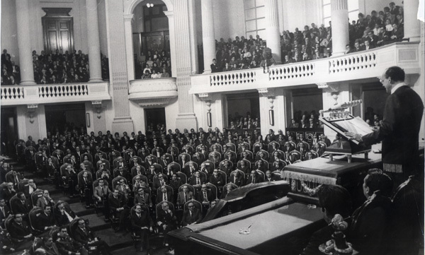 Reconocimiento del derecho a la información en la Constitución de 1977