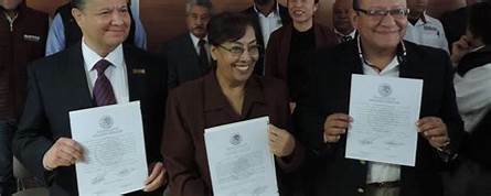 1993 Se otorgan constancias de mayoría a los candidatos