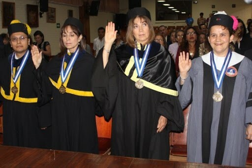 Licenciatura y Doctorados