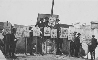 Nace el movimiento estudiantil de la universidad y la Huelga de Dolores.