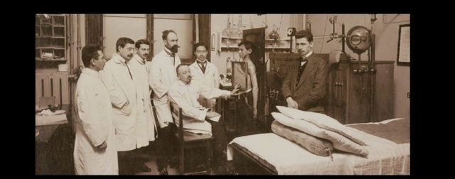 Escuela de medicina y farmacia