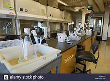 FUNDACION DE EL LABORATORIO EN EL MIT