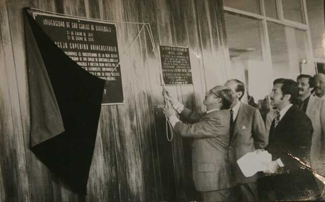 Decreto de la Fundación de la Universidad de San Carlos