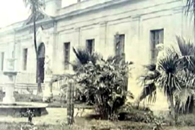 Primera escuela normal