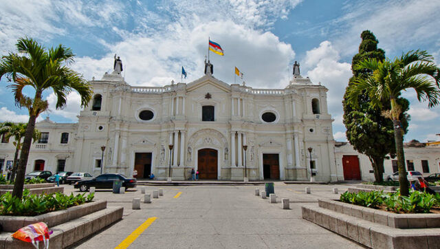 Traslado de la Universidad