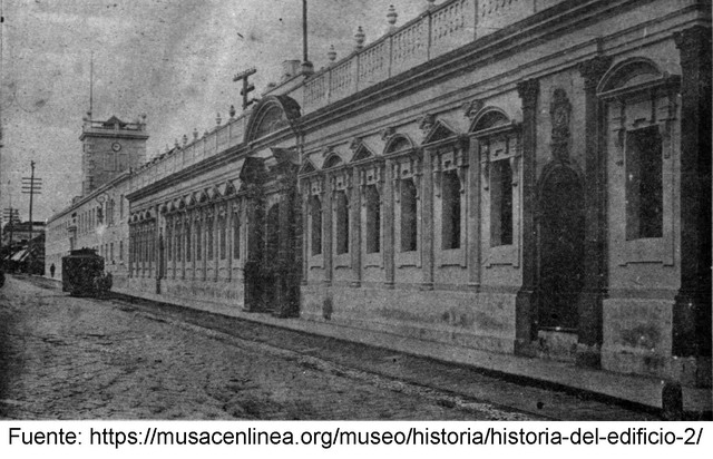 Construcción del edificio de la Universidad de San Carlos