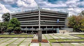 Timeline: Historia de la Universidad de San Carlos y la Facultad de Ciencias Médicas