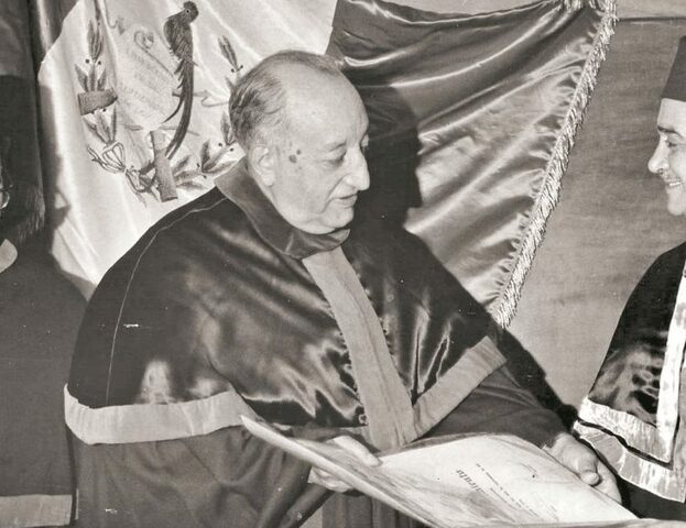 Elección del primer Rector de la Universidad