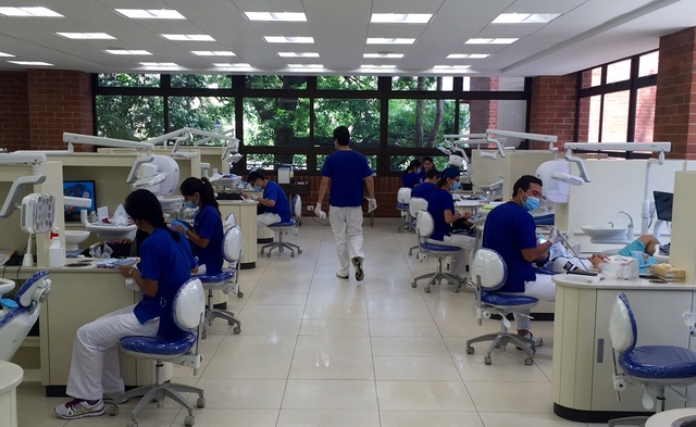 Odontología pasa a Medicina