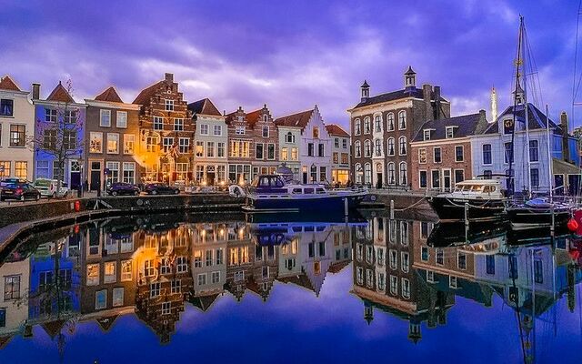 Bas Van Fraassen was born