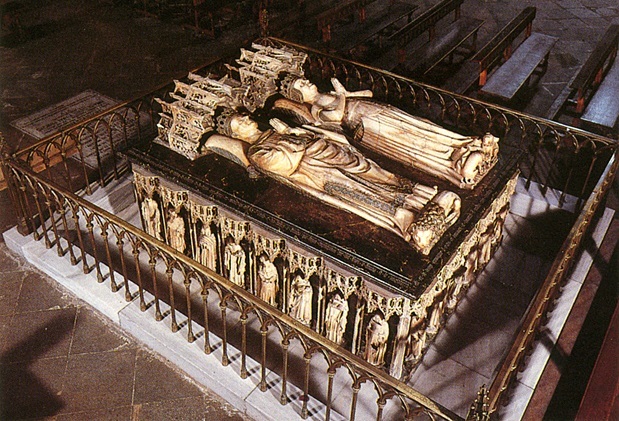 Carlos III el Noble y su esposa Leonor comienzan la construcción del Palacio Real.