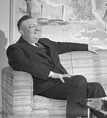 Уолтер передал управление и редактирование в руки своего сына, тоже Джона Уолтера