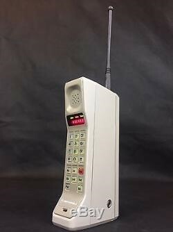 cell phone Motorola Dynatac