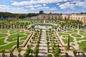 Palace of Versailles built