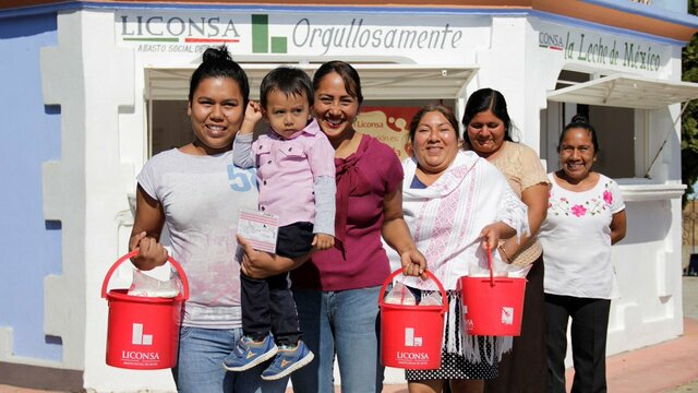 El Programa de Abasto Social de Leche.
