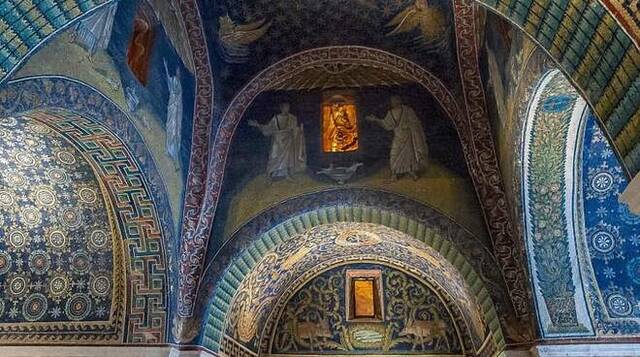Trasferimento corte imperiale a Ravenna