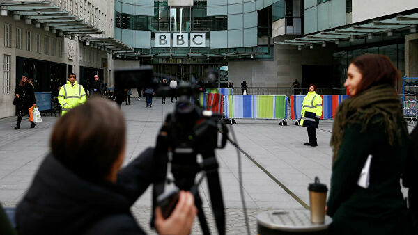 BBC была национализирована и переименована в British Broadcasting Corporation