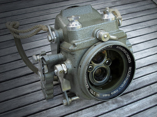 Primera cámara subacuática construida