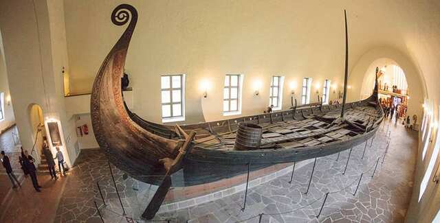 Primer Barco en la historia