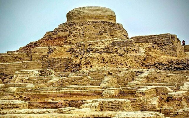 Mohenjo-Daro (1)