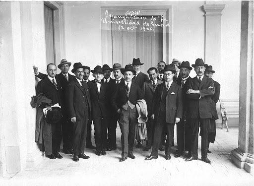 Nace la Universidad de Guadalajara.