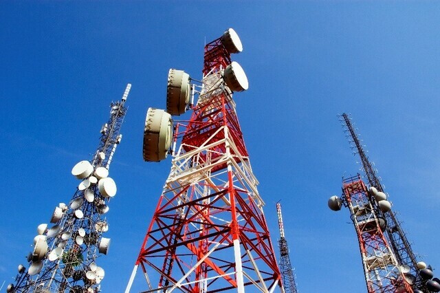 Se crea la Ley de los Servicios de Telecomunicaciones.