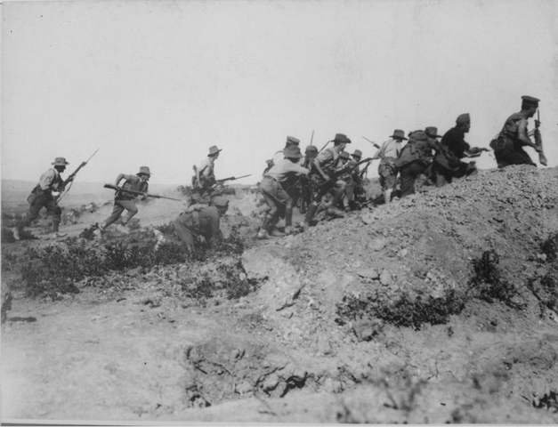 Allied forces land on Gallipoli Pennsylvania
