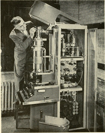 The First Scanning Electron Microscope