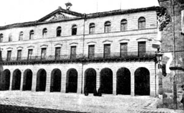 Primera Carrera Ingenieria Industrial