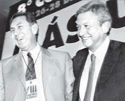 andres manuel lopez obrador que contaba con el respaldo de cardenas fue electo presidente del PRD