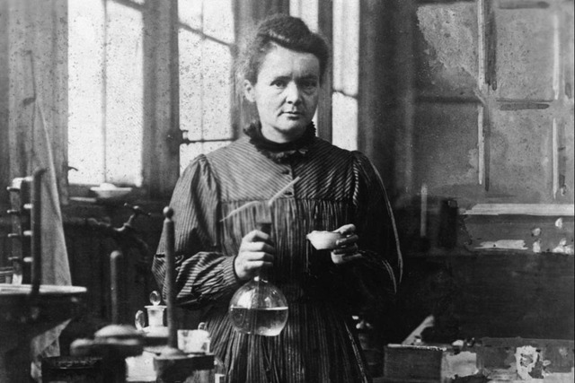 Marie Curie (1867-1934)
