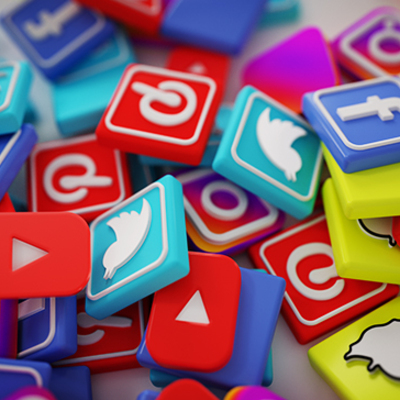 Timeline: Desarrollo de las redes sociales por Jonathan Estrada