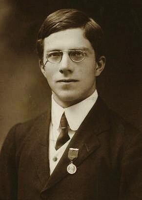 Ronald Fisher (1890-1962)