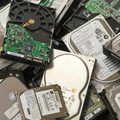 Timeline: HISTORIA DE LOS DISCOS DUROS