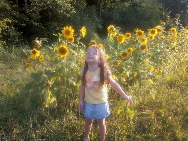 The copycat strikes again! :) Janice has her first daughter, Keira