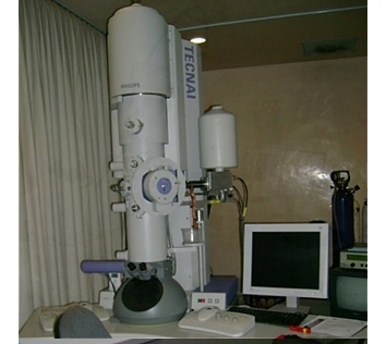 Microscopio de emisión de campo