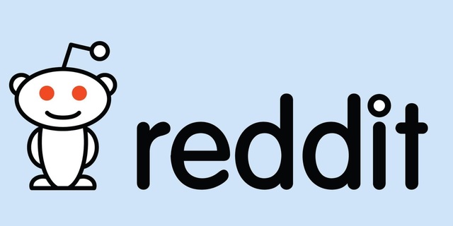 Se crea Reddit
