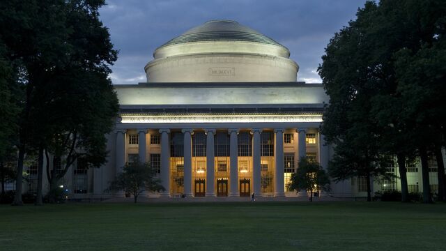 Massachusetts Institute of Technology (MIT)