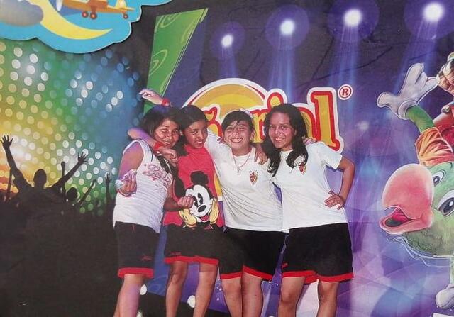 Primer grupo de amigas