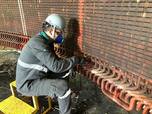 Remoção do material isolante e cunhas do estator GP