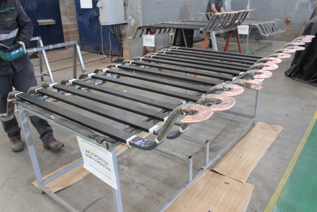 Reparo das 120 barras roebel em fábrica