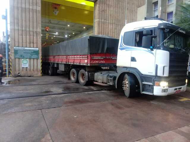 Recebimento de 474 barras roebel em planta UHE Volta Grande