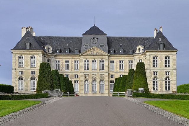 Comença l'escola militar a França