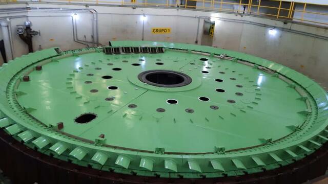 Pintura do cubo do rotor, ventilador e guias de ar superiores.