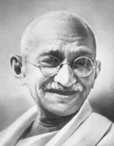 Mahatma Gandhi encabeza protestas en la india